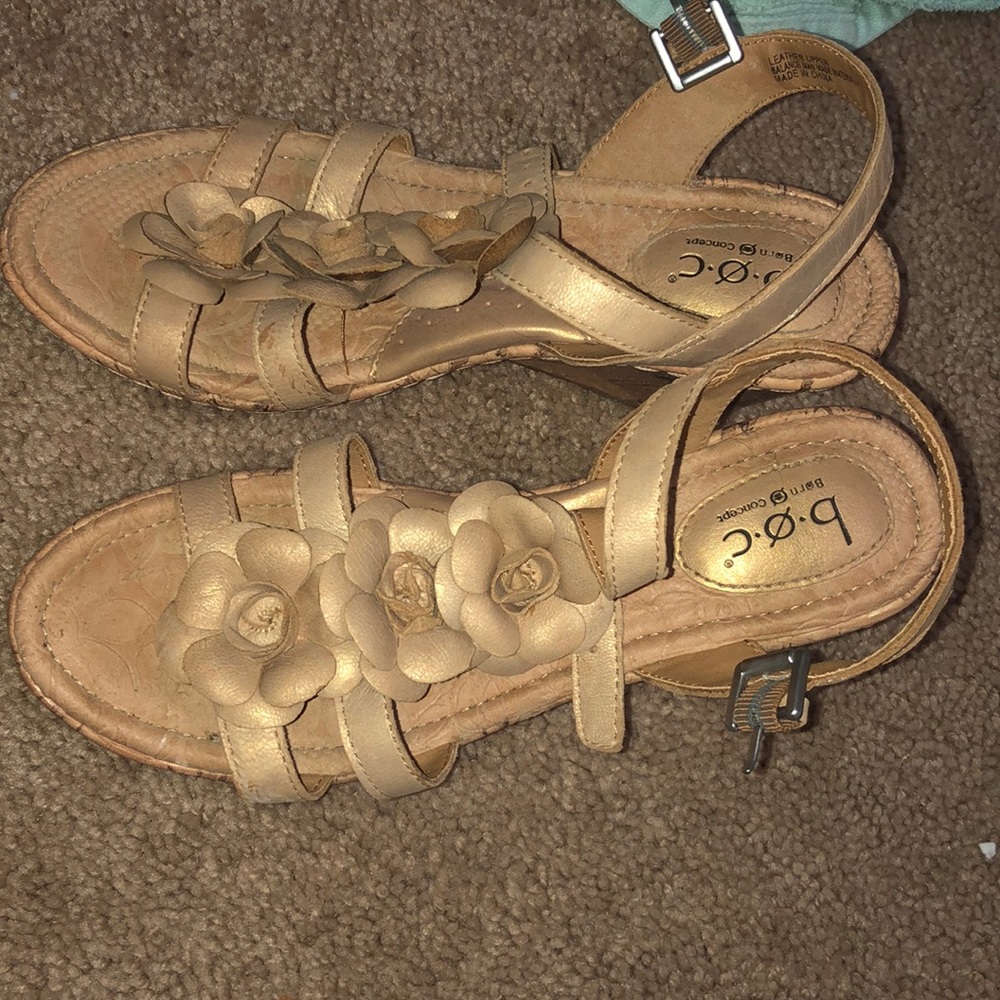 Tan flower high heels